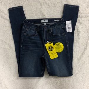 NWT! Black Daisy jeans